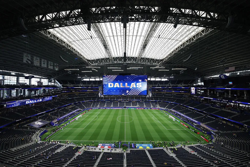 El Dallas Stadium es uno de los recintos más imponentes en el Mundial 2026 (Photo by Lars Baron/Getty Images).