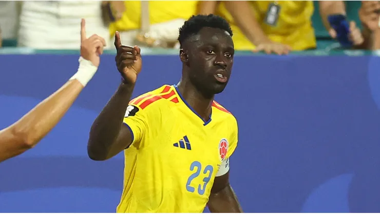 A Dávinson Sánchez le anularon un gol vs. Portugal.