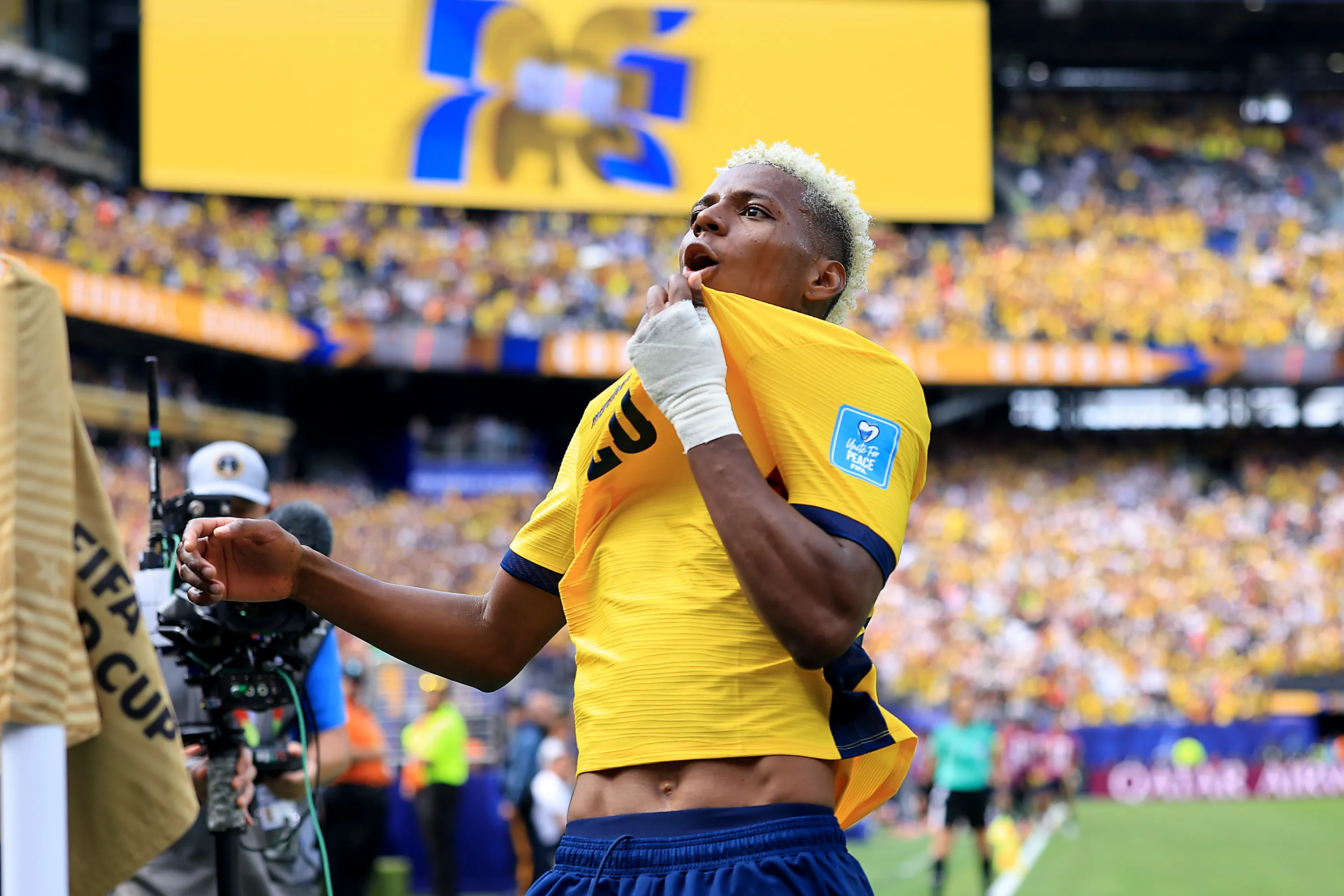 Ecuador clasificó con victoria contra Alemania. Foto: Getty.