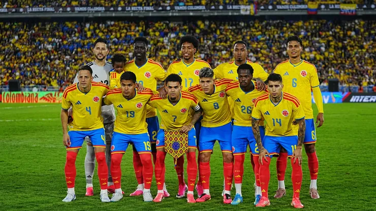 Colomia cambia de uniforme ante Ghana.