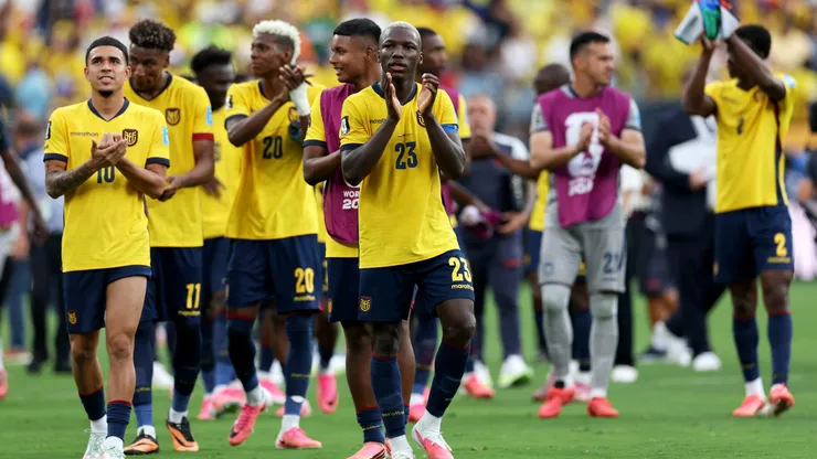 Ecuador dio el golpe ante Alemania y se metió en 16avos de final.