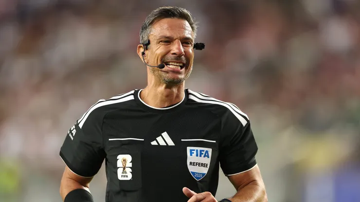El árbitro de México vs Ecuador