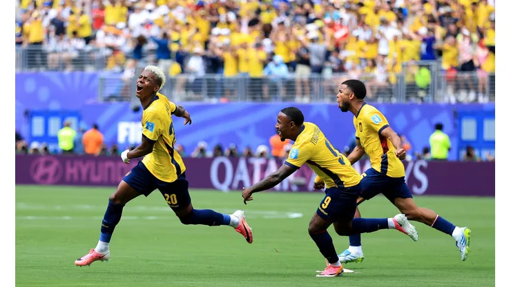 DT MuDT Mundialista se ofrece a dirigir a la Selección de Ecuador tras salida de Beccacecendialista se ofrece a dirigir a la Selección de Ecuador tras salida de Beccacece