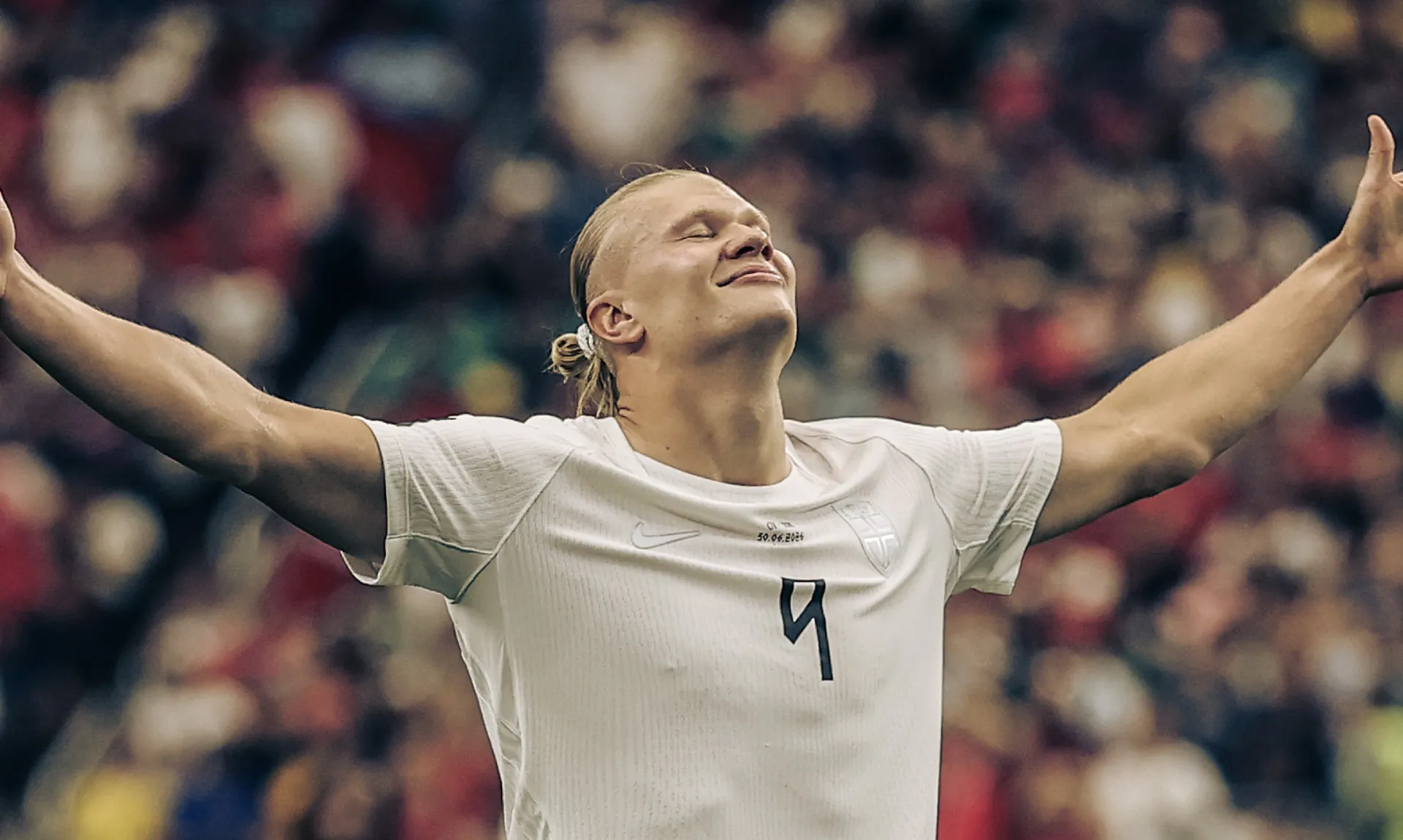 Sorpresa: En pleno Mundial, el padre de Erling Haaland lo 'ofrece' a otro gigante de Europa
