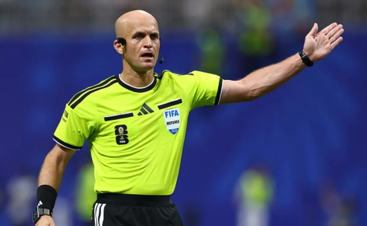 من هو أدهم مخادمة؟ حكم موقعة أمريكا وبلجيكا المثيرة للجدل في مونديال 2026