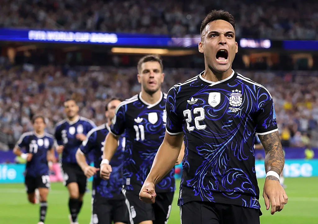 Lautaro Martínez será reemplazado por Julián Álvarez ante Egipto (Photo by Luke Hales/Getty Images).