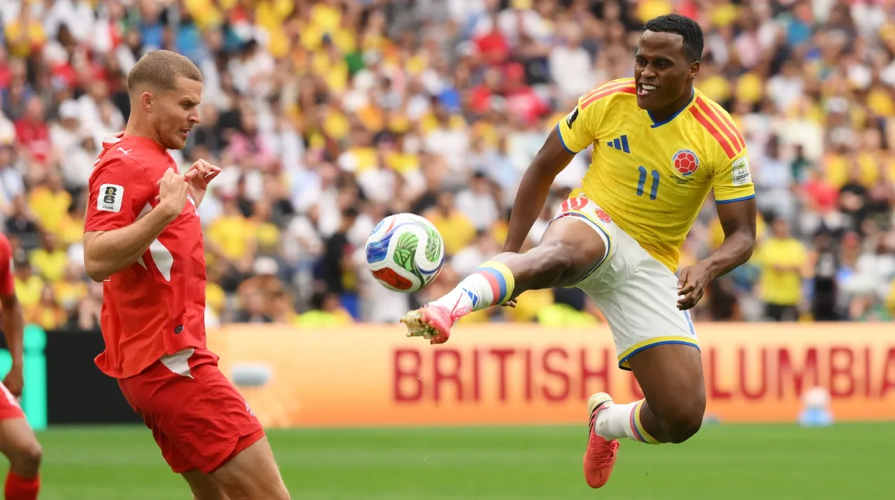 Jhon Arias en Colombia vs. Suiza. (Foto: Getty Images)