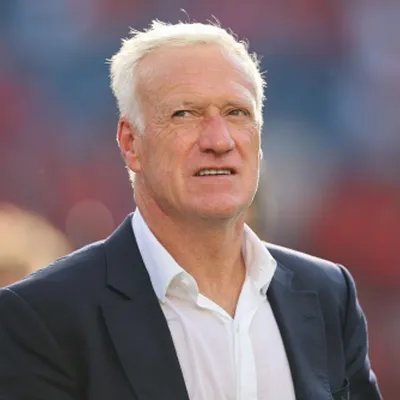 ¡Explotó! Así fue el reclamo de Deschamps al árbitro tras el penal fallado por Mbappé