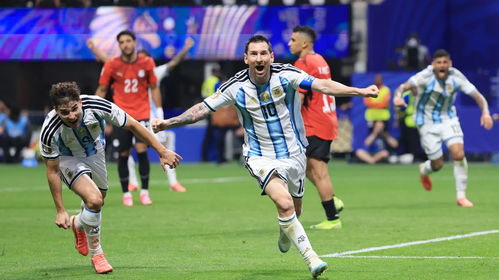 Bono, alucinando con el nivel de Messi en el Mundial: GETTY