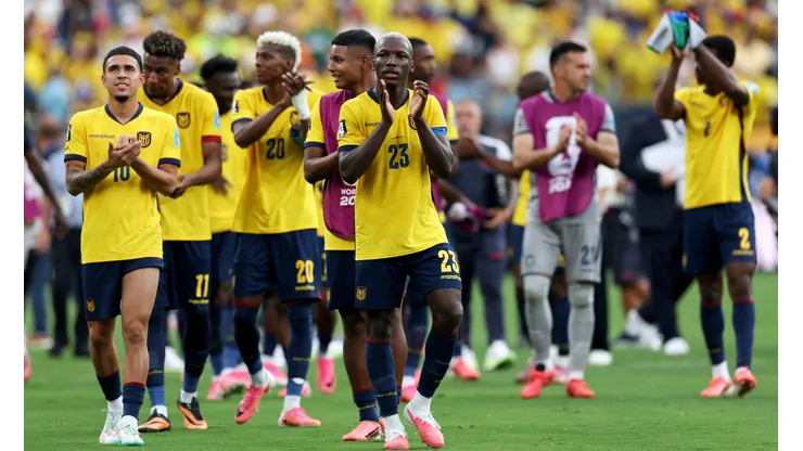 Ecuador lo quiere como su nuevo entrenador y acaba de quedarse sin equipo