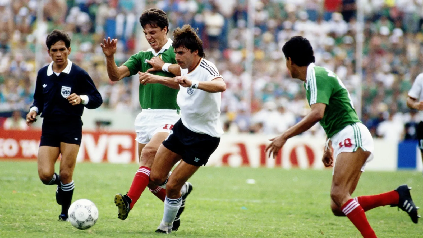 Italia y Alemania llegaron a la final del Mundial tras eliminar a México como local: GETTY