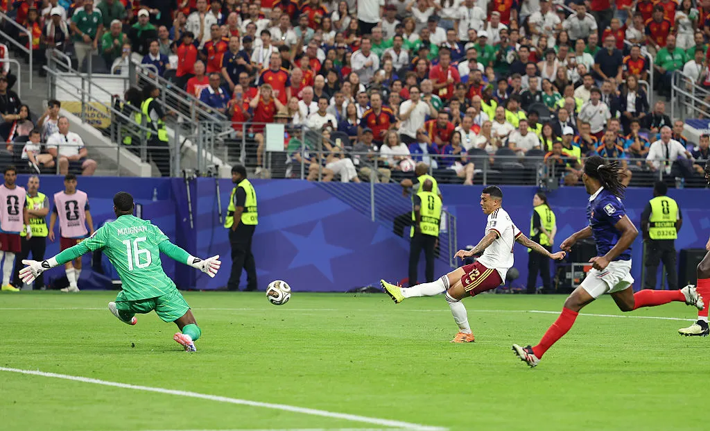 Pedro Porro selló el triunfo de España sobre Francia en Dallas (Getty Images).