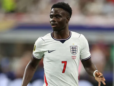 ¿Por qué no juega Bukayo Saka en el Inglaterra vs Argentina por la semifinal del Mundial 2026?