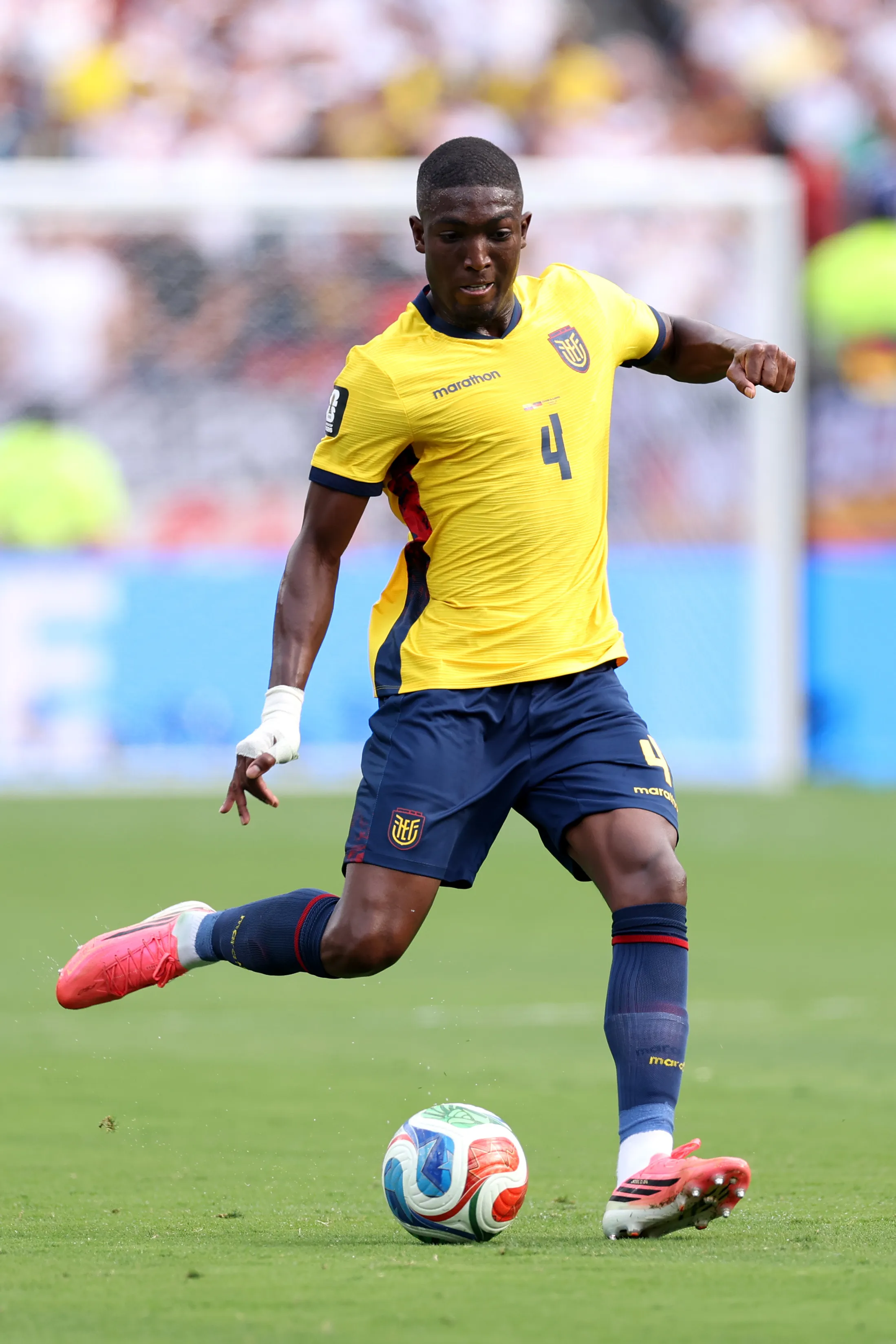 Joel Ordóñez fue titular con Ecuador en el Mundial 2026. (Foto: GettyImages)
