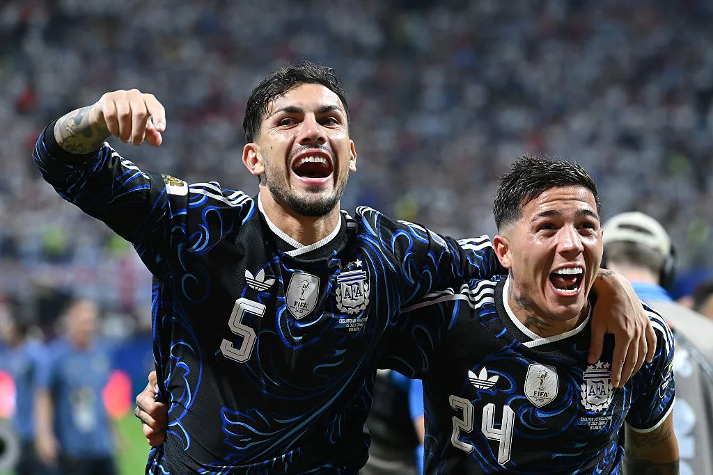Leandro Paredes irá al banco de suplentes ante España (Photo by Shaun Botterill/Getty Images).