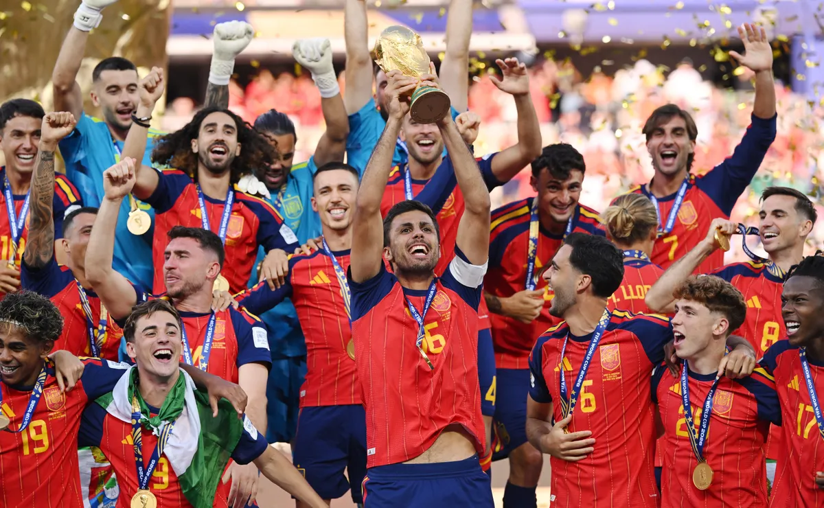 لماذا يقام كأس العالم 2030 في 6 دول مختلفة؟ فيفا يوضح التفاصيل المثيرة