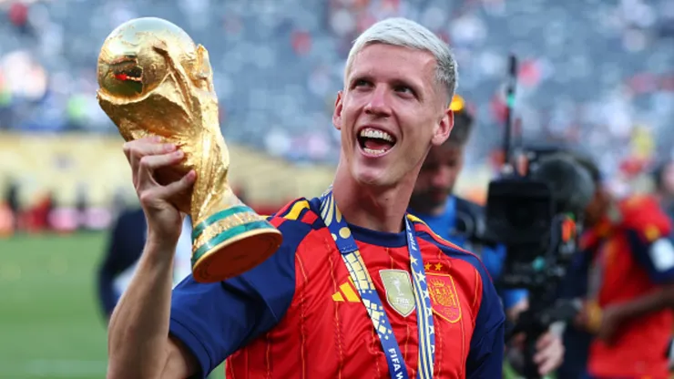 Dani Olmo, volante de España.