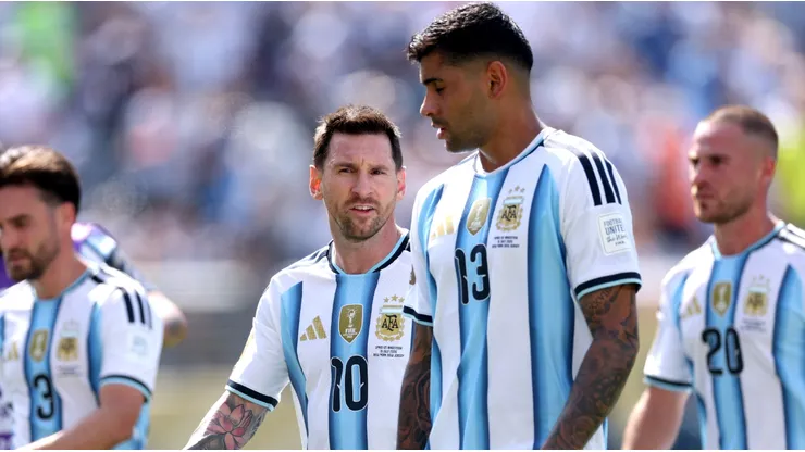 Lisandro Martínez, Lionel Scaloni, Cristian ‘Cuti’ Romero, Leandro Paredes y Alexis Mac Allister.