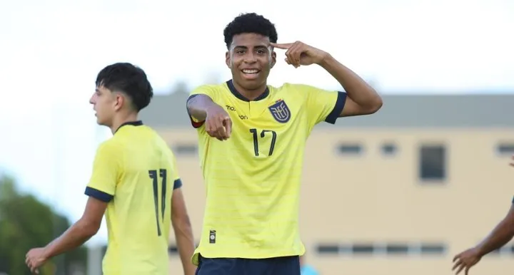 Iker Mantilla – Selección de Ecuador.