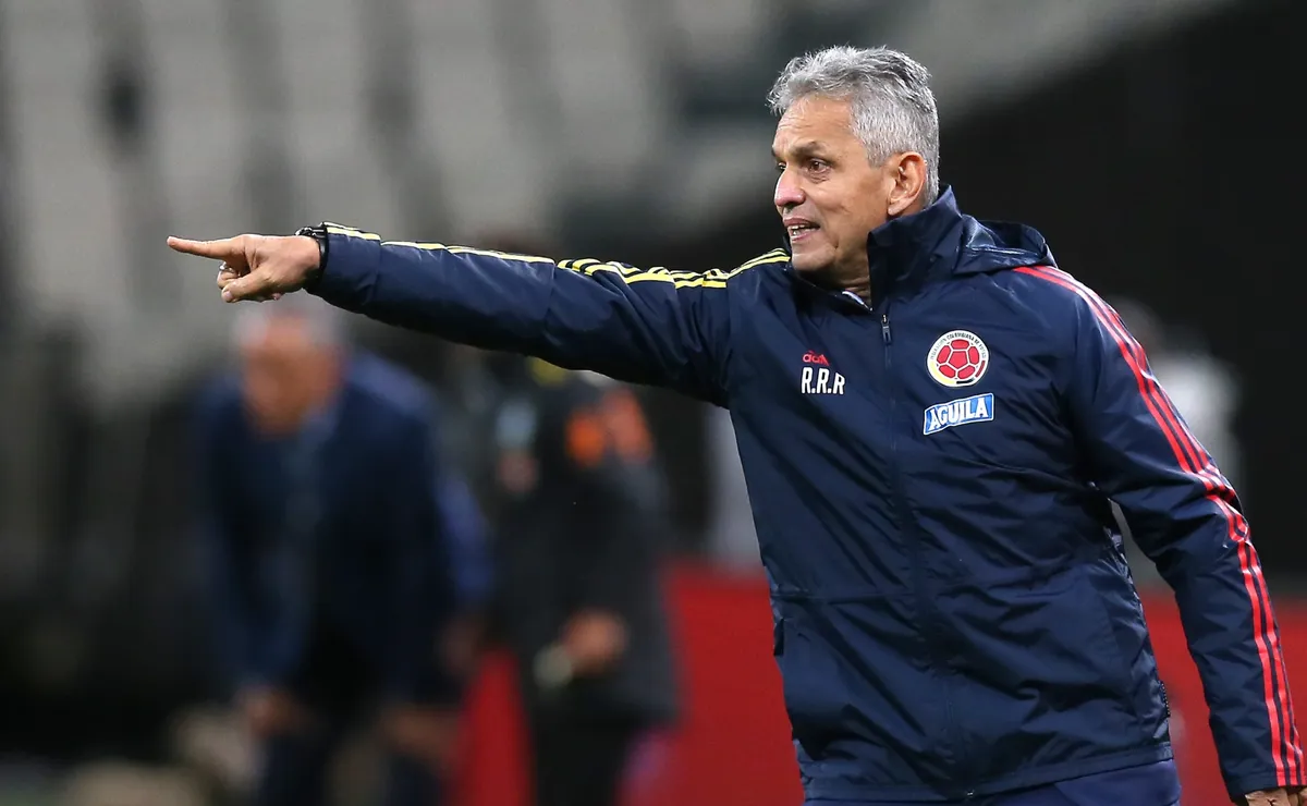 رينالدو رويدا يصدم أندية كولومبيا ويقترب من تدريب عملاق أمريكا الجنوبية
