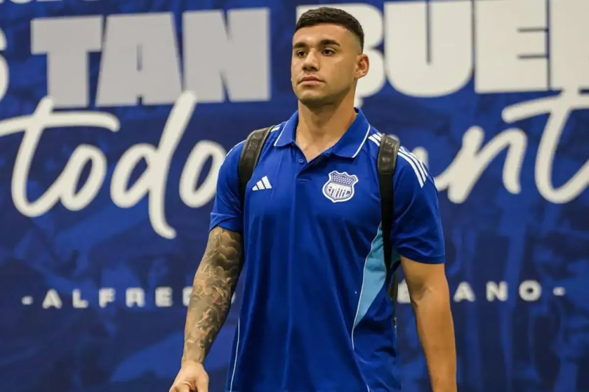 José Neris se va de Emelec sin goles.
