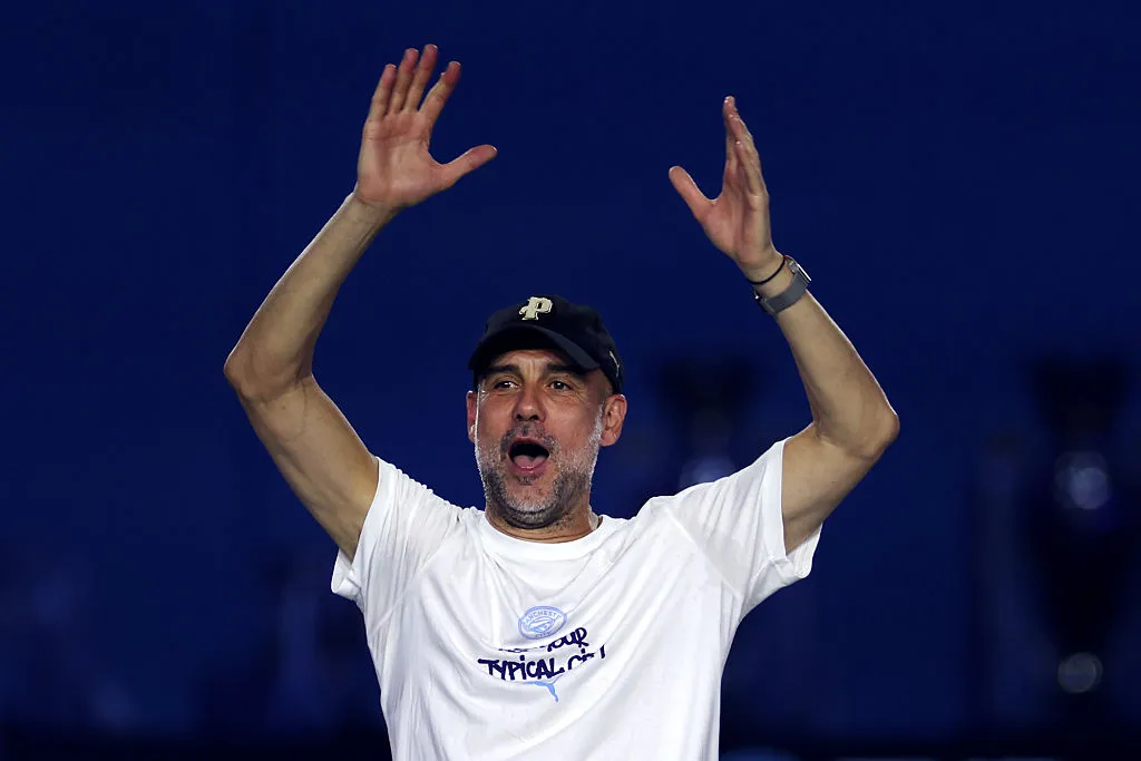 Pep Guardiola negocia con la Azzurra (Photo by Lewis Storey/Getty Images).