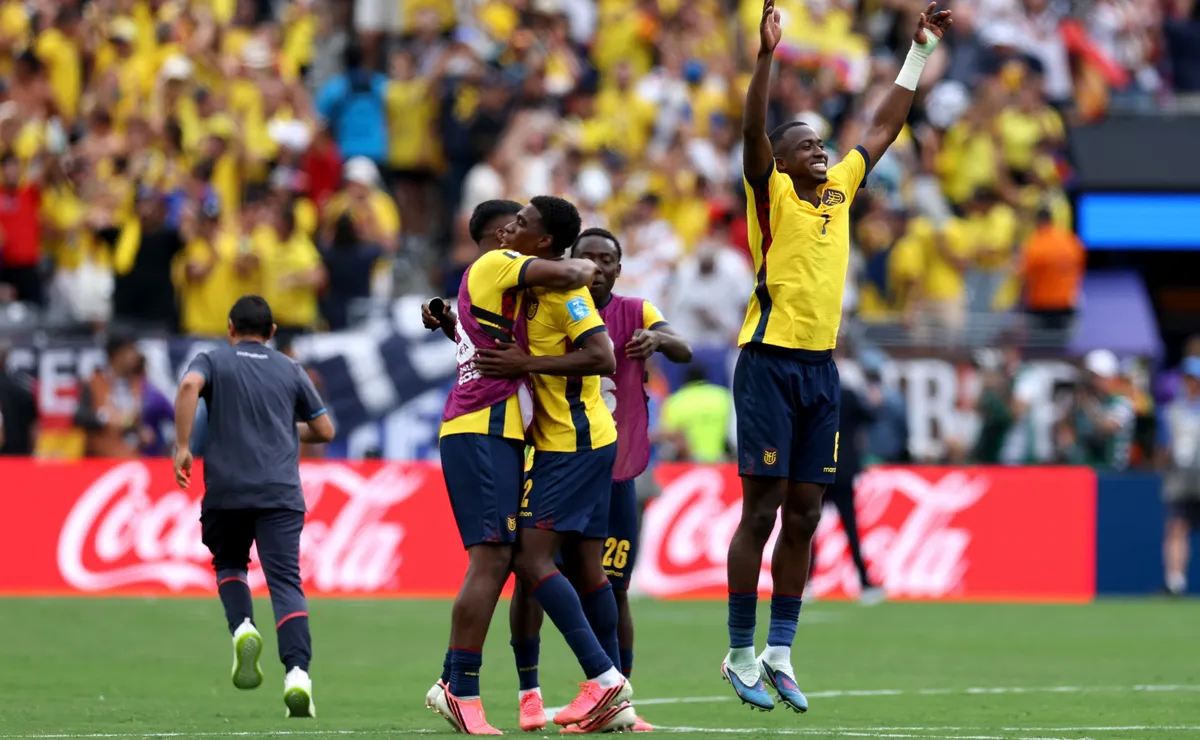 Revelan los dos entrenadores que aceptaron dirigir a la Selección de Ecuador