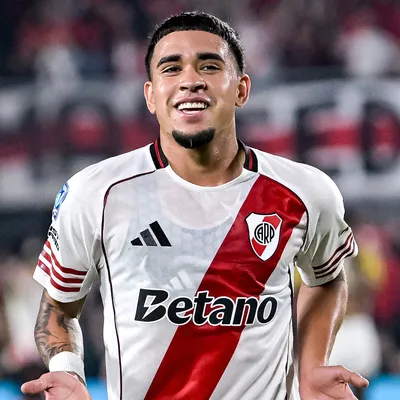 En medio de todos los rumores: Kendry Páez apareció en este club