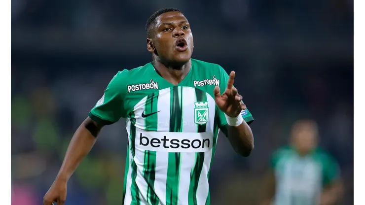 Óscar Perea sorprende a todos y tiene nuevo club fuera de Europa ¿regresa a Colombia?