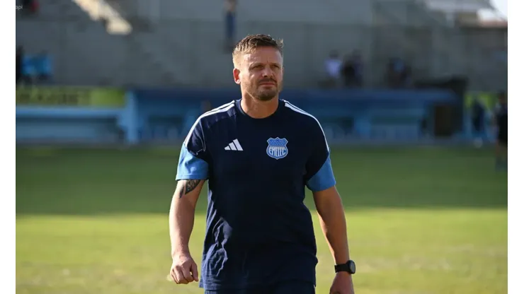 Polémica en Emelec por declaraciones de Nasuti sobre los jugadores: "Es lo que hay"