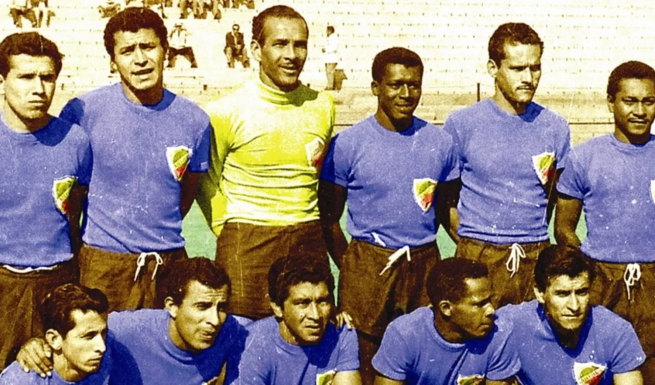 Jugadores de Colombia en el Mundial Chile 1962. (Foto: X / @casalesports)
