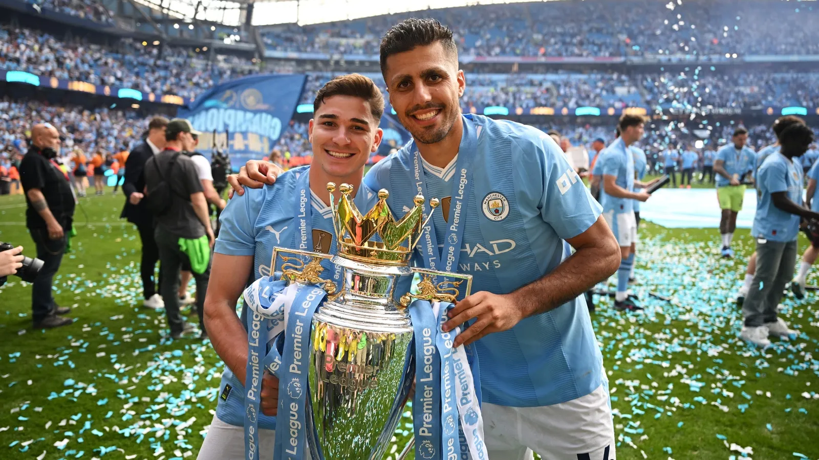 Unir a Julián Alvarez con Rodri en Barcelona, cada vez más difícil: GETTY