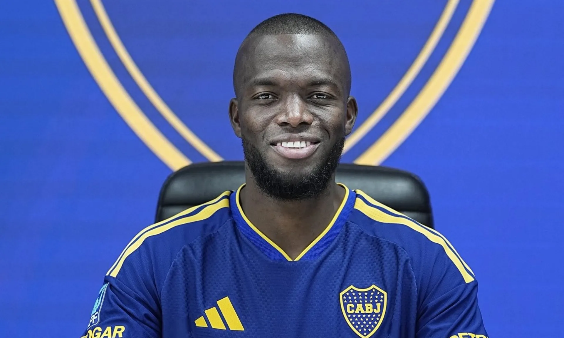 Enner Valencia recién llegó a Boca Juniors y ya decidió su próximo equipo