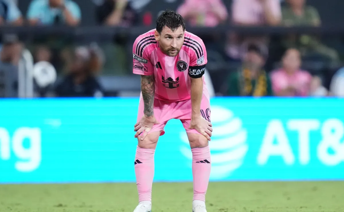 ¿Cuántos partidos le quedan a Messi y Cristiano Ronaldo en 2026 para llegar a los 1000 goles?