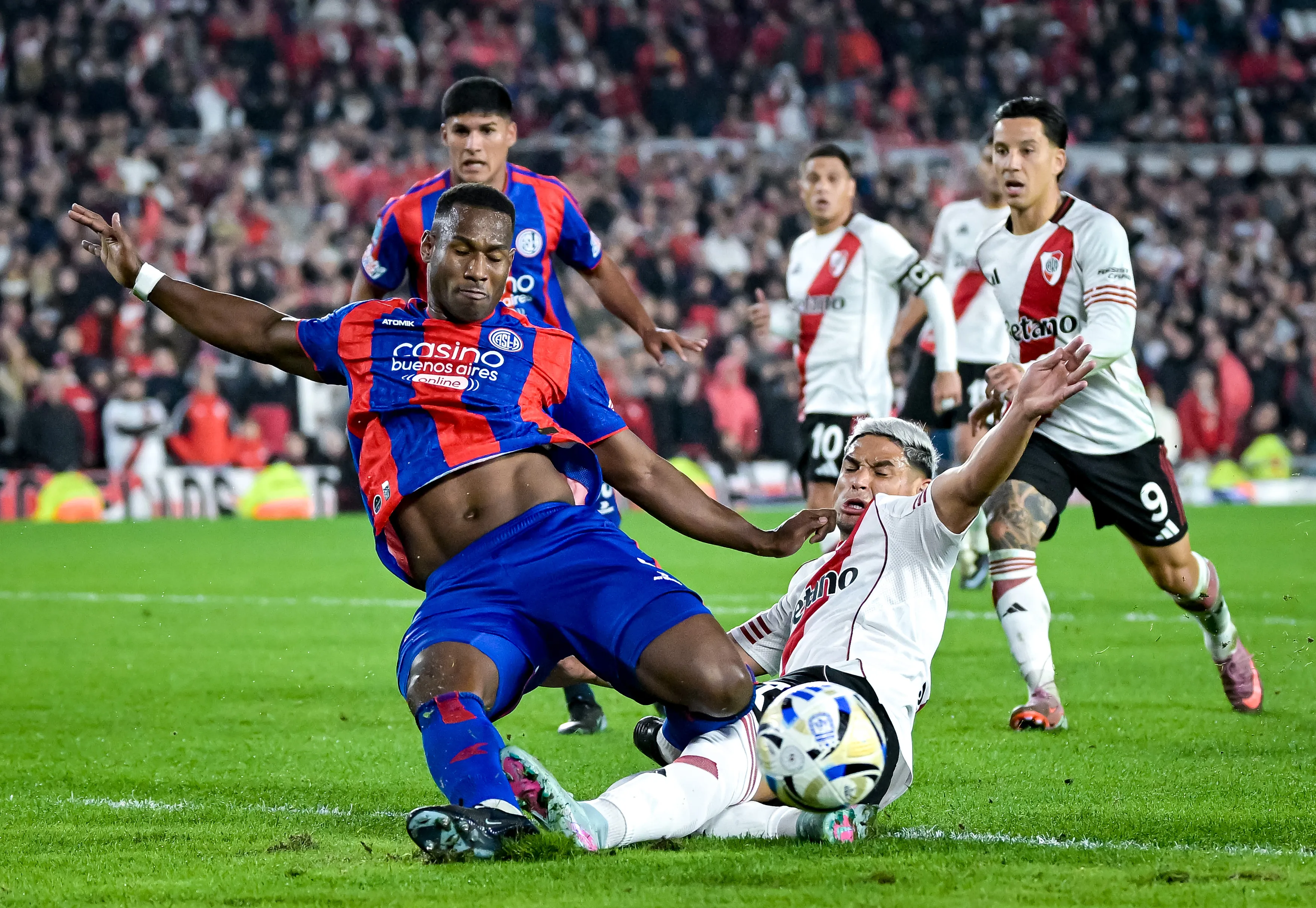 Jhojan Romaña – San Lorenzo. Foto: Getty.