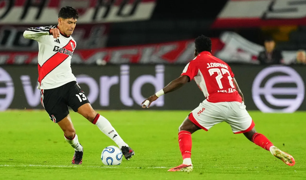Rivero fue uno de los amonestados de River. (Foto: Getty Images)