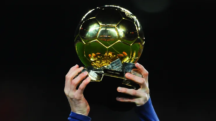 Queda un mes para el Balón de Oro 2026.