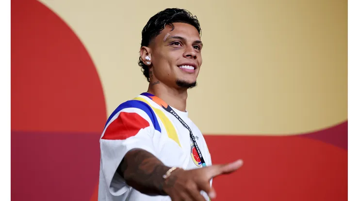 Sorpresivo club se quedaría con Richard Ríos y los hinchas critican la elección