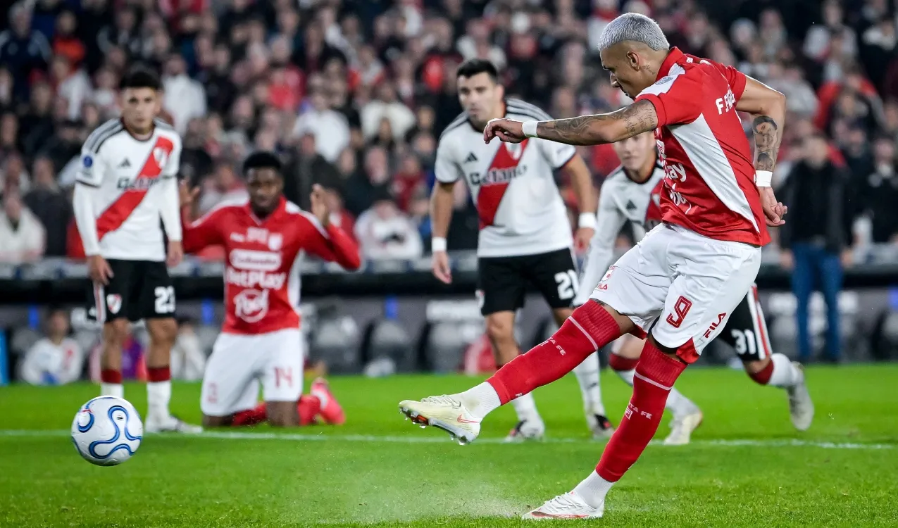 El gol de Santa Fe vs. River Plate. (Foto: Getty Images)