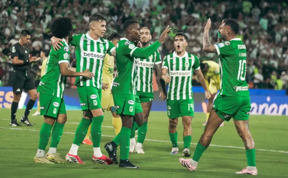 Es fijo en Atlético Nacional y recibió una millonaria oferta del exterior