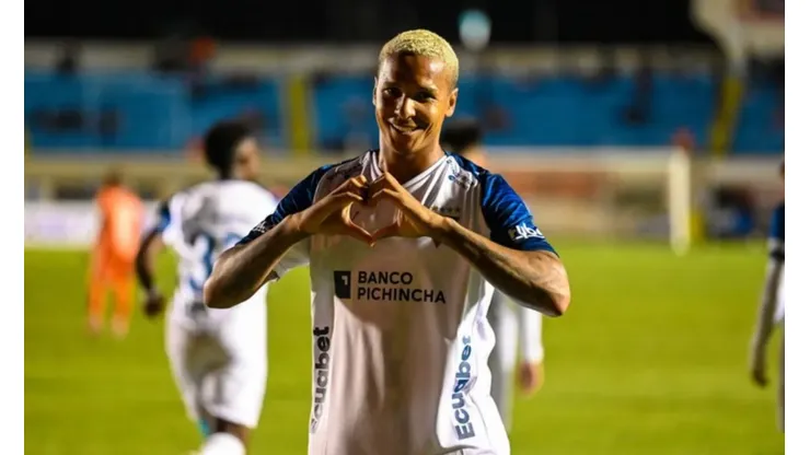 Revelan el supuesto salario de Deyverson en Liga de Quito y los hinchas no lo pueden creer