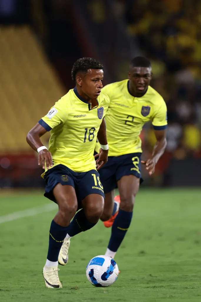 Keny Arroyo debutó con la Selección de Ecuador en el 2024. Foto: Getty.