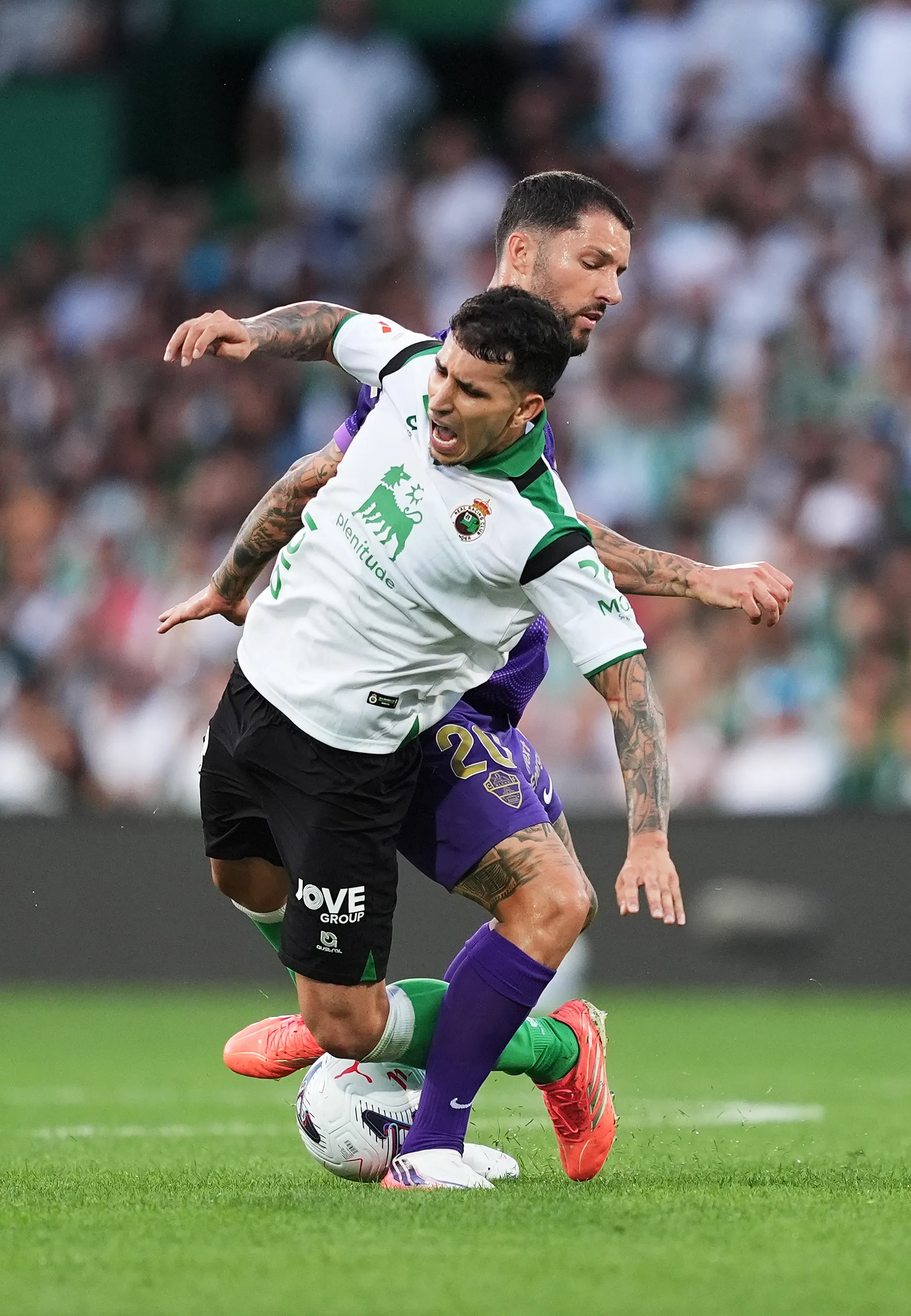 Puerta estaba jugando en el Racing de Santander en España.  (Foto: GettyImages)