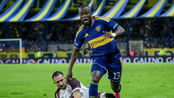 Enner Valencia no la pasa bien en Boca y vuelve a recibir cuestionamientos