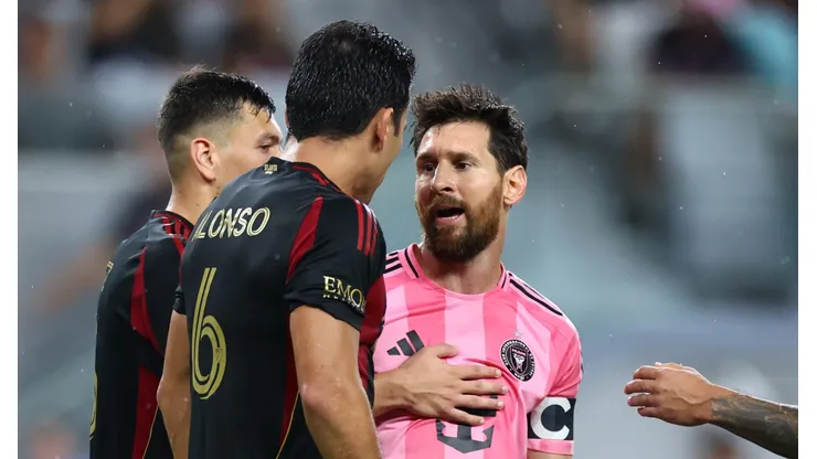 El cruce entre Junior Alonso y Leo Messi en la MLS.