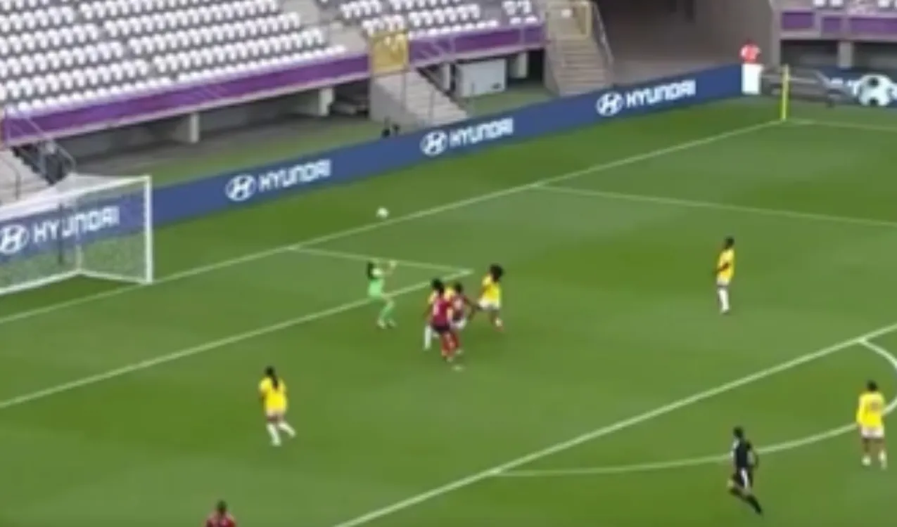 Error de Agudelo en el Mundial Femenino Sub-20. (Foto: X / @DSports)