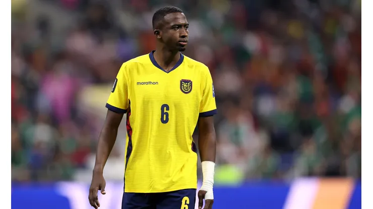 Bombazo en el PSG: William Pacho entró en planes de dos gigantes de Europa