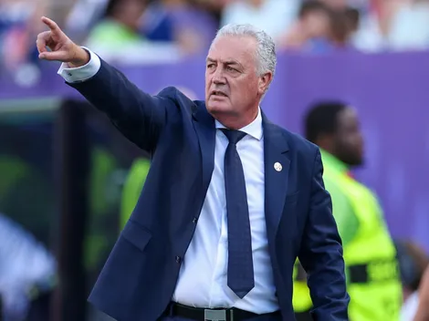 Gustavo Alfaro no renueva aún con Paraguay y fue contactado por otra selección