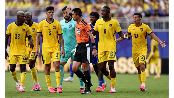 La Selección de Ecuador aún no tiene DT pero ya revelan un nuevo titular