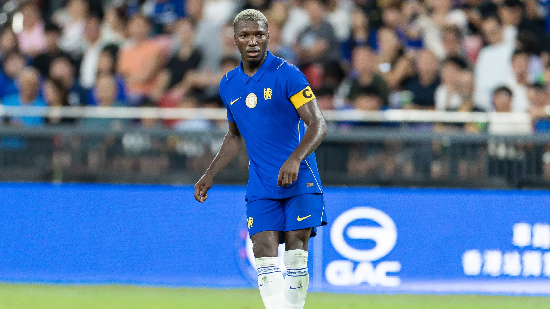 Moisés Caicedo viene lesionado en Chelsea. (Foto: GettyImages)